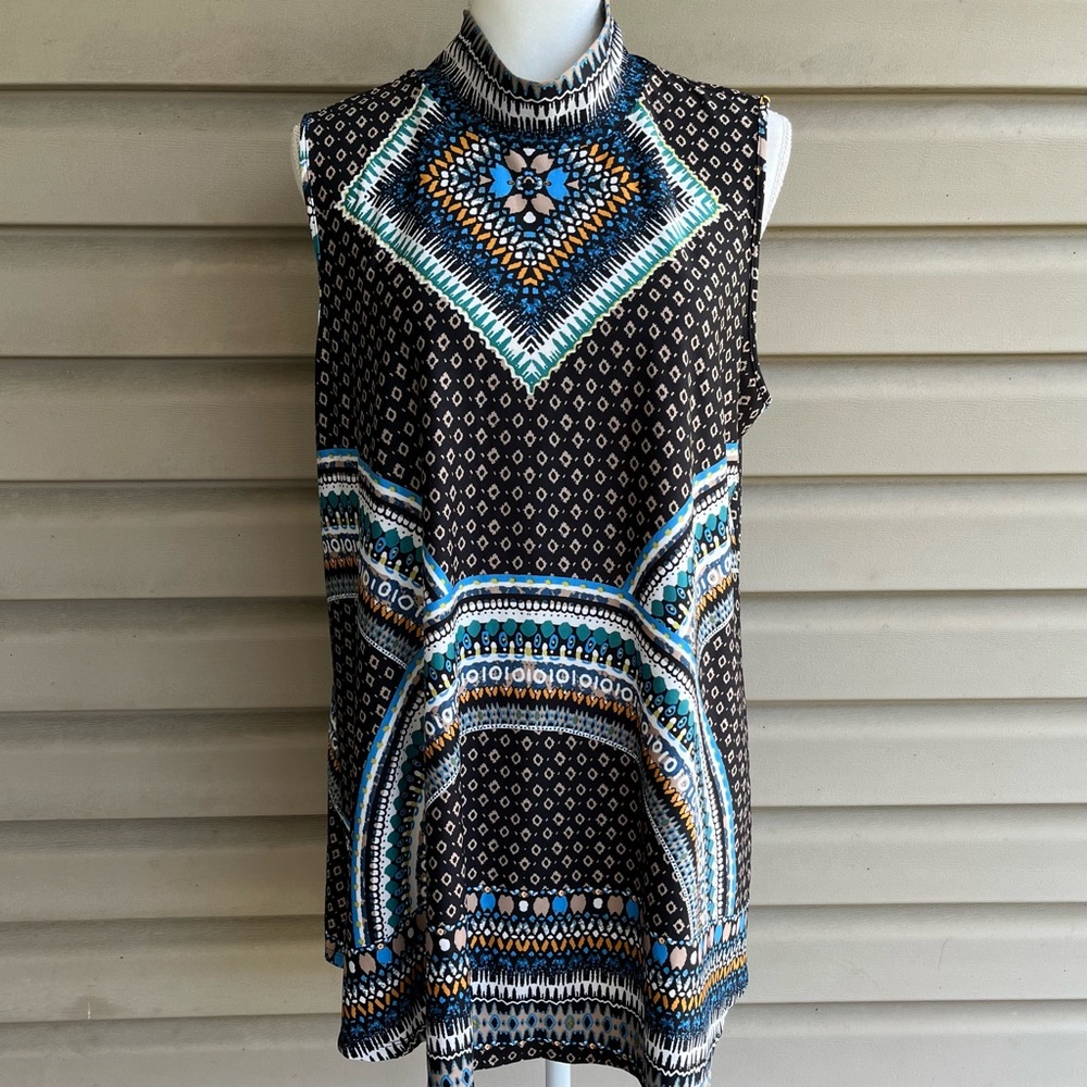 New Directions Multicolored Graphic Sleeveless Tunic